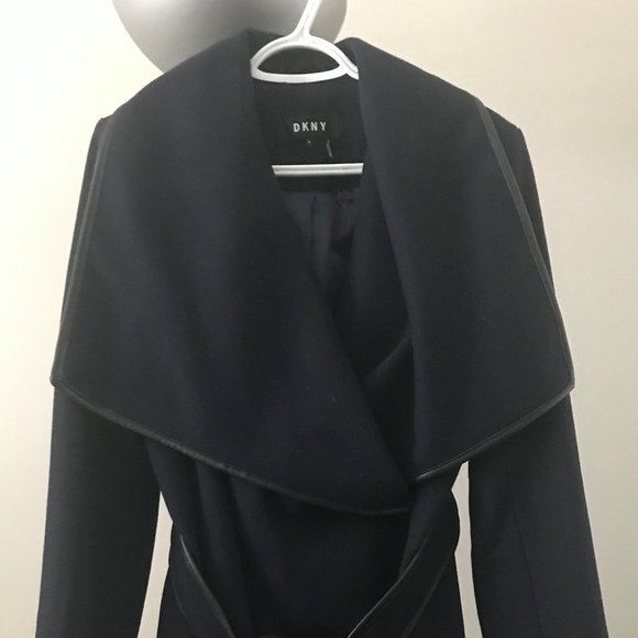 Women's DKNY wool Coat - Never worn - Picture 2 of 12